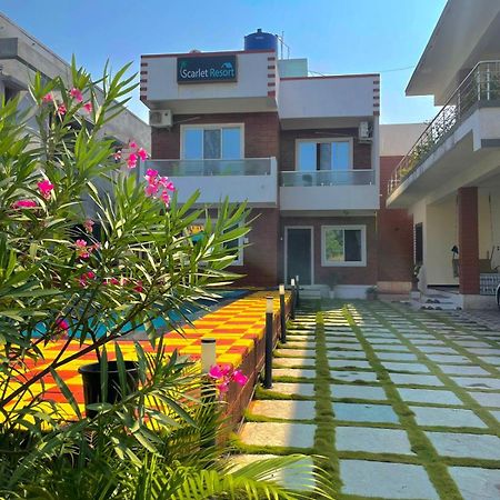 Scarlet Resort Alībāg Dış mekan fotoğraf