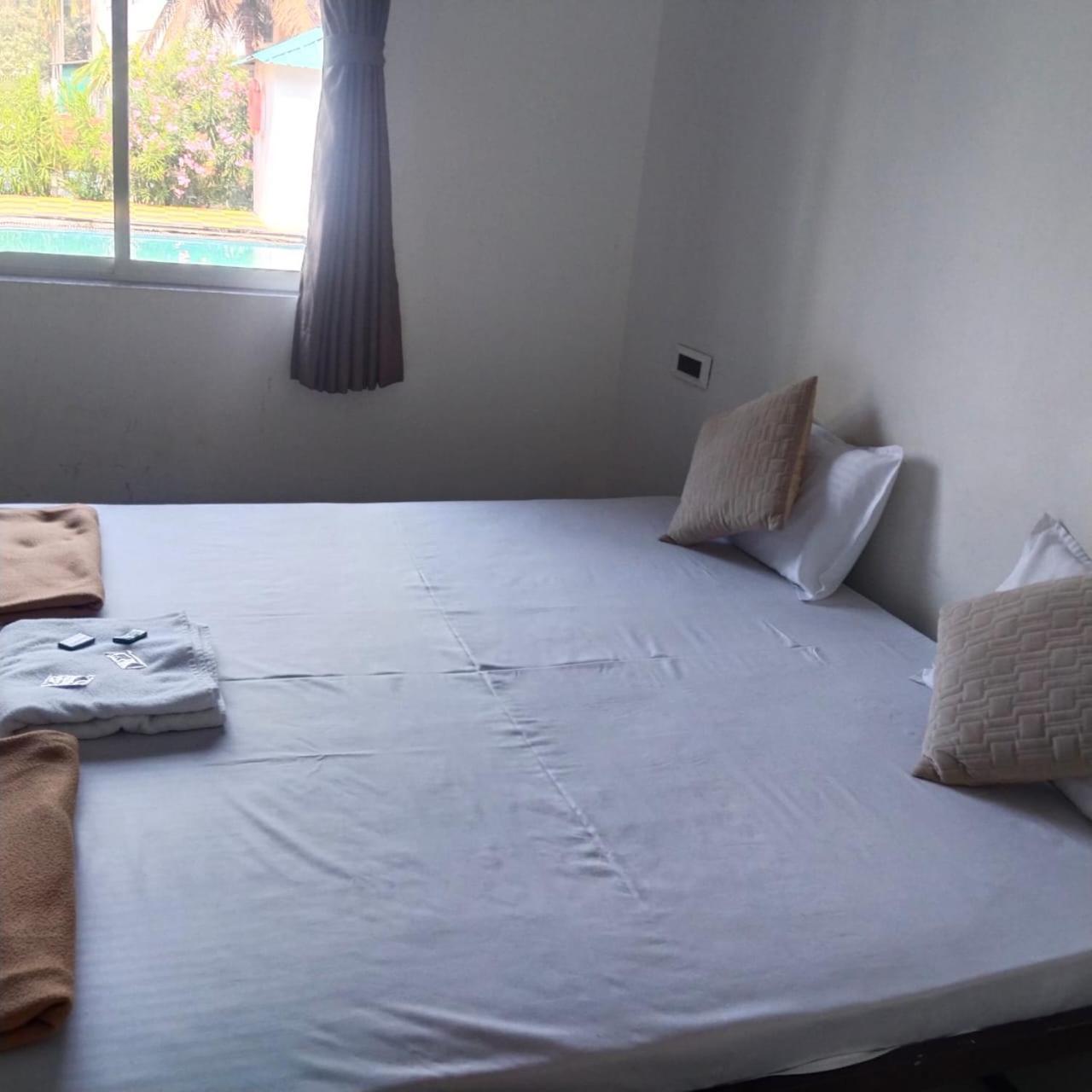 Scarlet Resort Alībāg Dış mekan fotoğraf