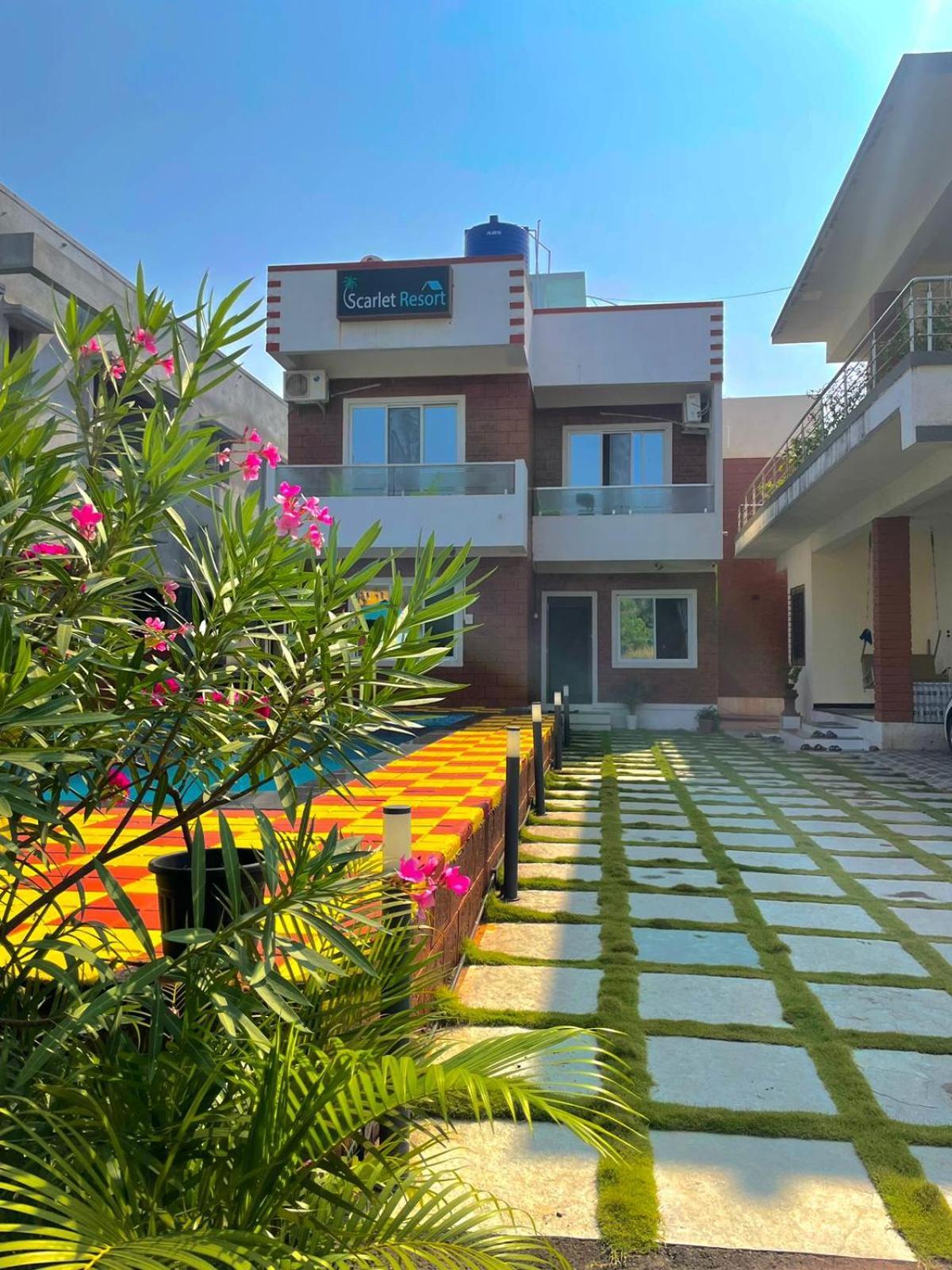 Scarlet Resort Alībāg Dış mekan fotoğraf